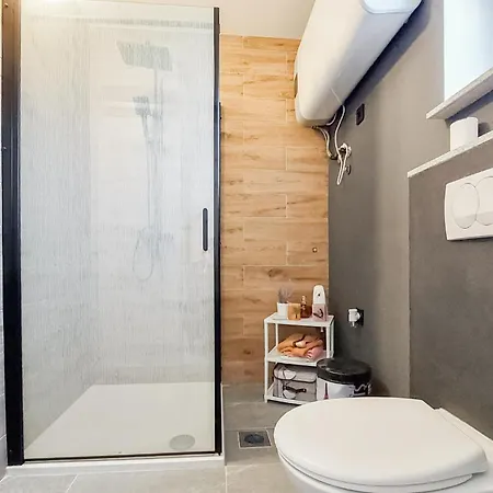 Amazing In With Kitchen