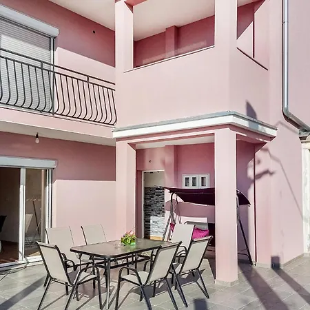 Amazing In With Kitchen