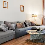 1 Bedroom Beautiful In