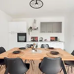 1 Bedroom Beautiful In Prázdninový dům Labin (Istria)